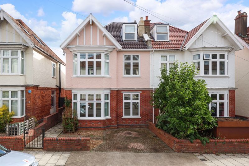 Property photo 1 of 14 External