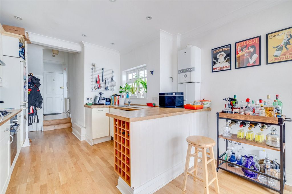 Property photo 1 of 16 Picture No. 26