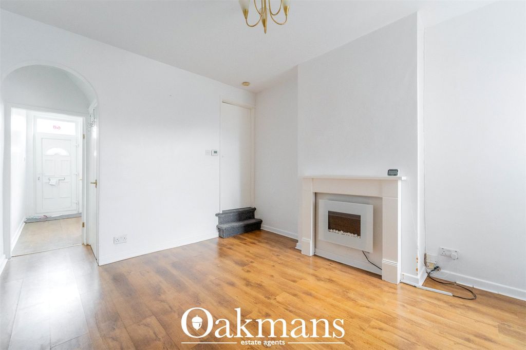 Property photo 2 of 25 Picture No. 15