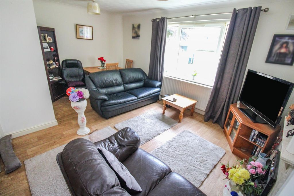 Property photo 2 of 17 Img_1763.Jpg