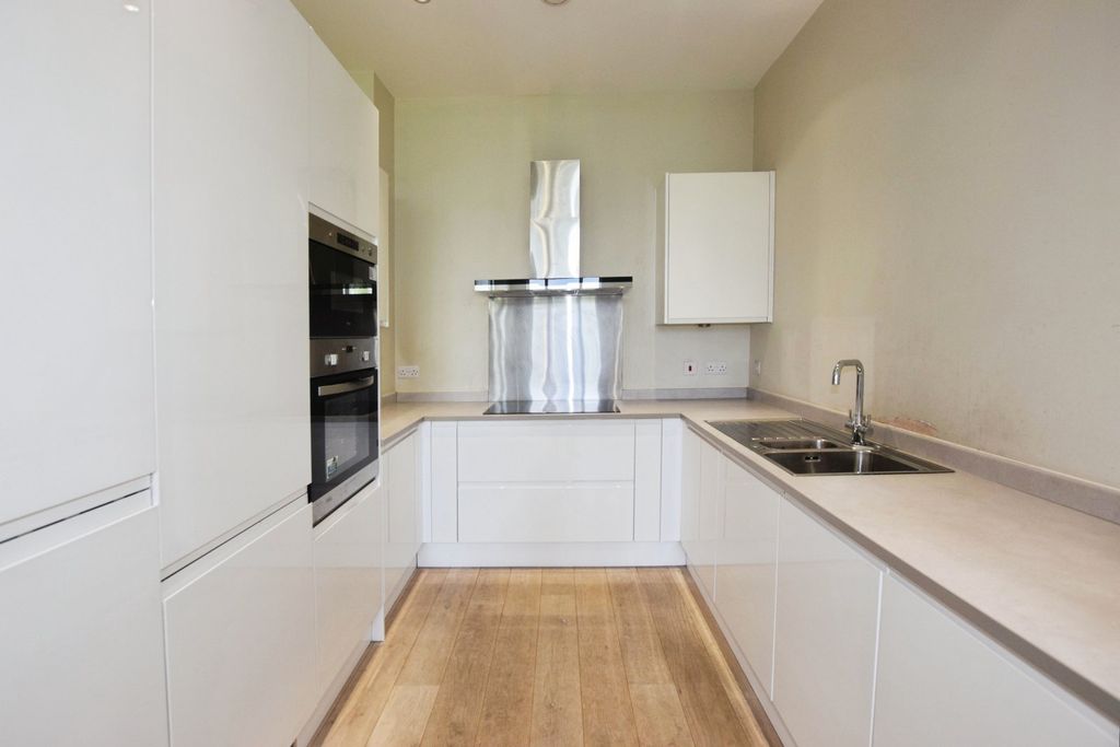 Property photo 2 of 14 Picture No. 22