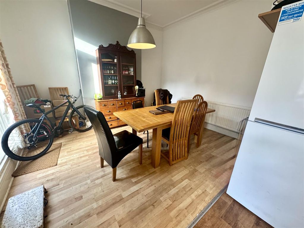 Property photo 2 of 12 Tempimage3Orglj.Jpg