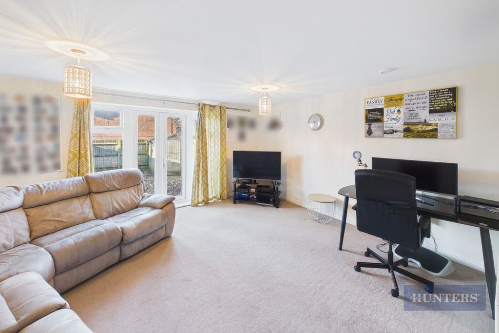 Property photo 2 of 14 Cam05152G0-Pr0383-Still025.Jpg