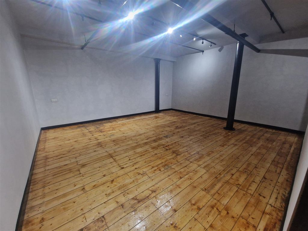 Property photo 1 of 12 H1.Jpg
