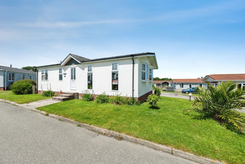 Property photo 1 of 20 Pbox-Img.Jpg
