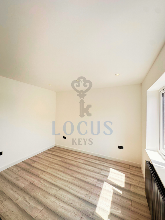 Property photo 3 of 18 Reception Room