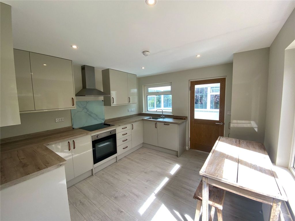 Property photo 2 of 26 Picture No. 08