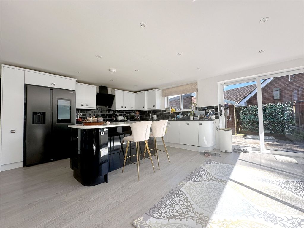 Property photo 1 of 14 Kitchen