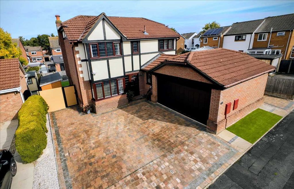 Property photo 1 of 27 Main Picture