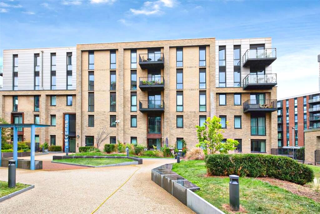 Property photo 2 of 9 Picture No. 13