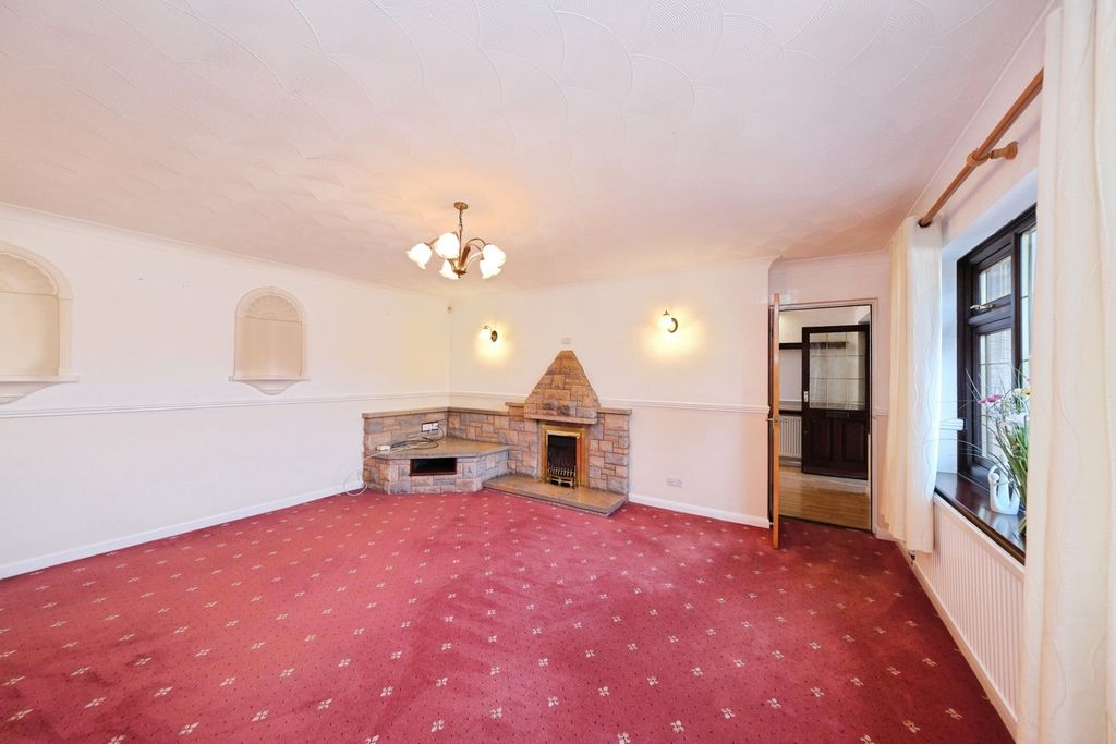 Property photo 3 of 22 Pbox-Img.Jpg