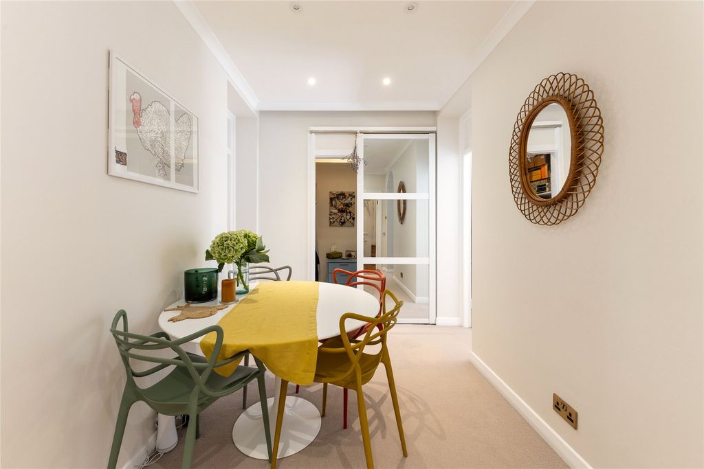 Property photo 2 of 12 Dining Room