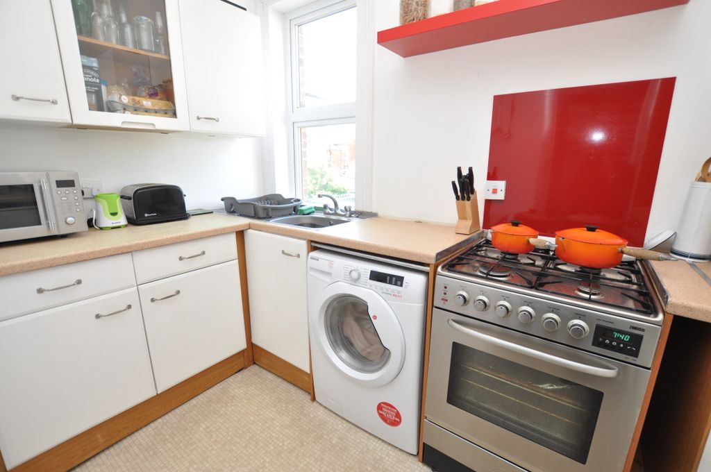 Property photo 2 of 10 Photo 02