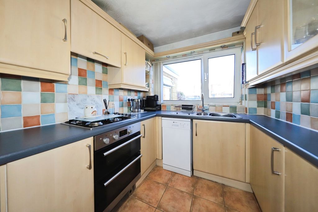 Property photo 3 of 17 Photo
