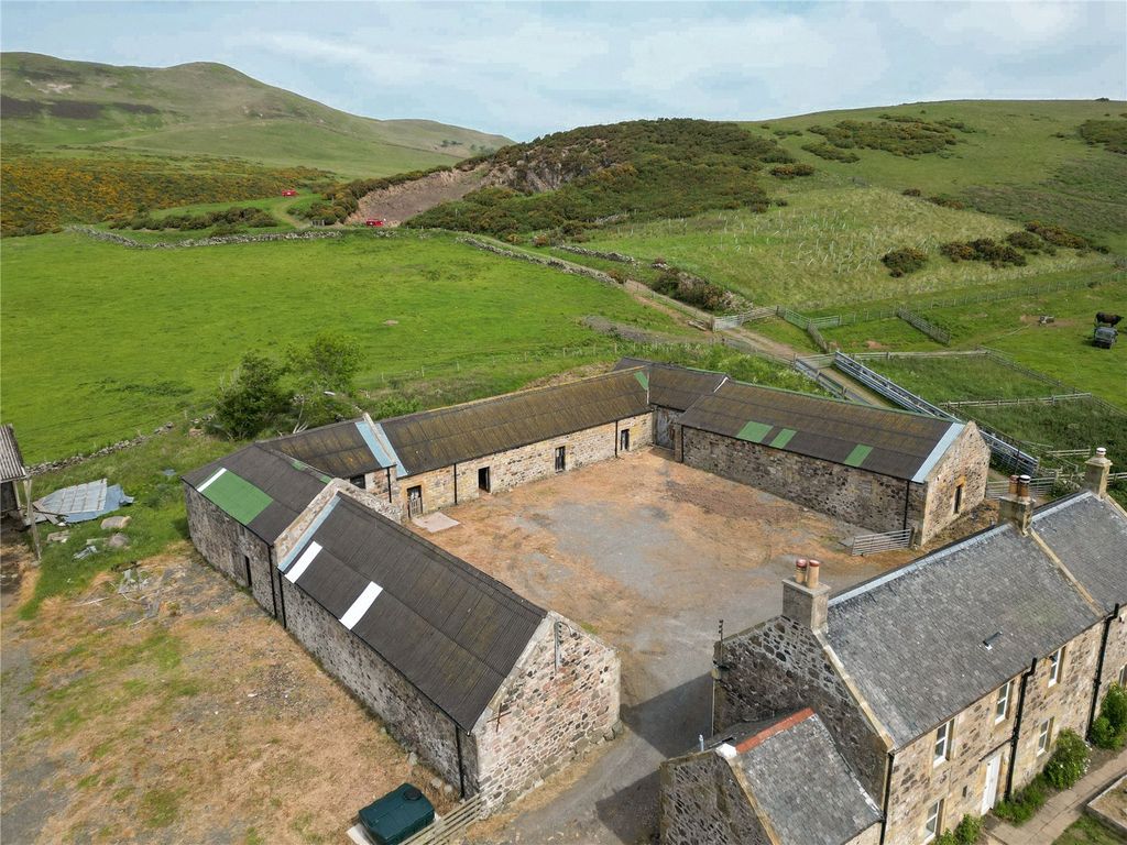 Property photo 2 of 25 Outbuildings