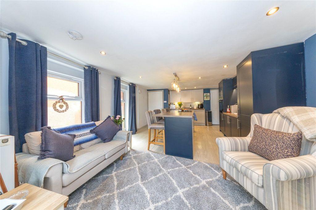Property photo 1 of 16 Kitchin/Diner/Lounge