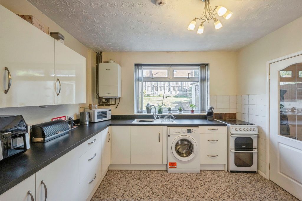 Property photo 3 of 17