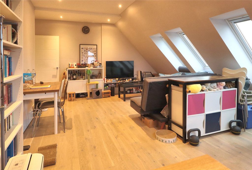 Property photo 3 of 11 Picture No. 05