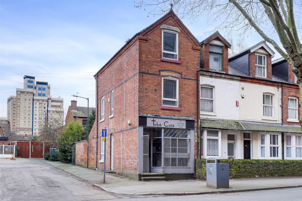 Property photo 1 of 12