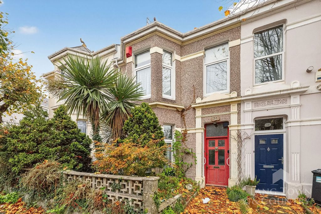 Property photo 1 of 15