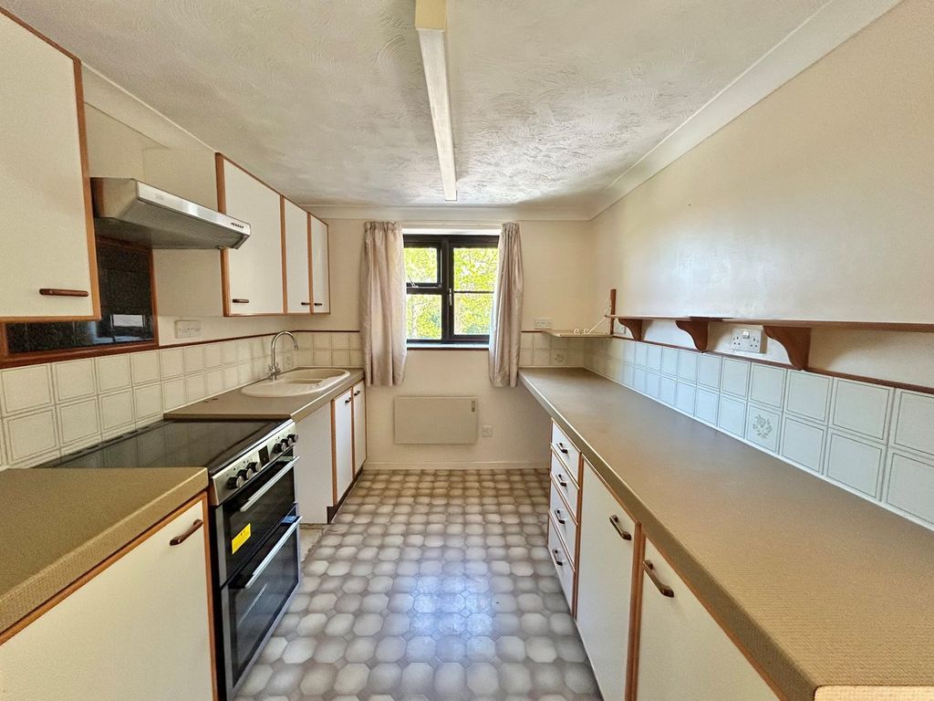 Property photo 3 of 9