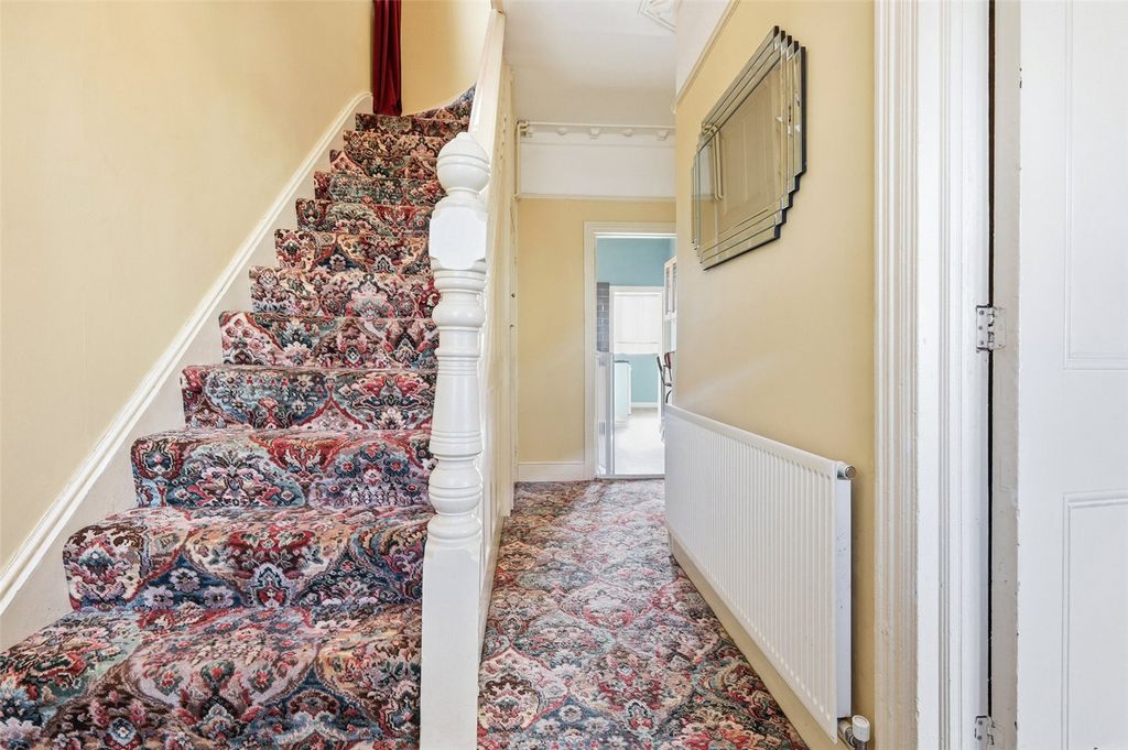 Property photo 3 of 25 Picture No. 06