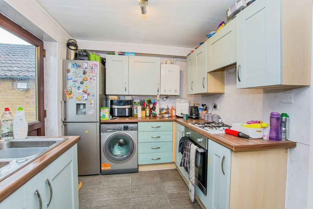Property photo 2 of 17