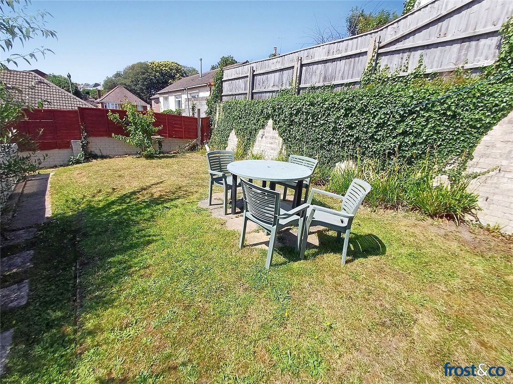 Property photo 2 of 15 Garden