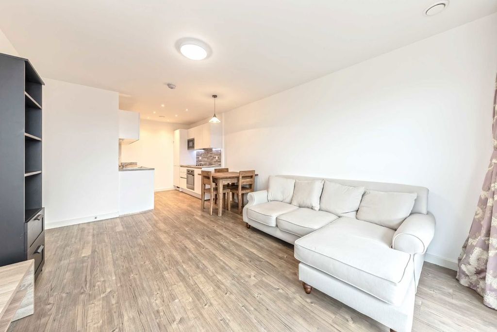 Property photo 2 of 7