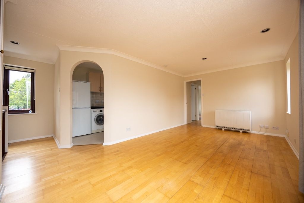 Property photo 3 of 16 Living Room