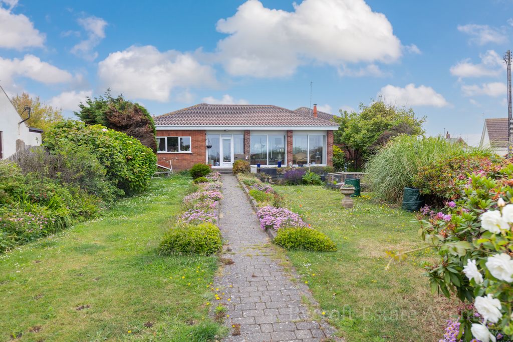 Property photo 1 of 23