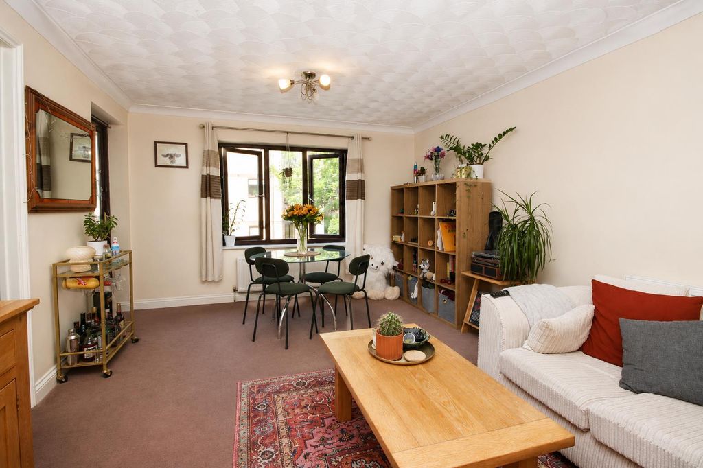 Property photo 3 of 11 78A721E0-09d6-46d5-8666-2482Bc845Ed8.Png