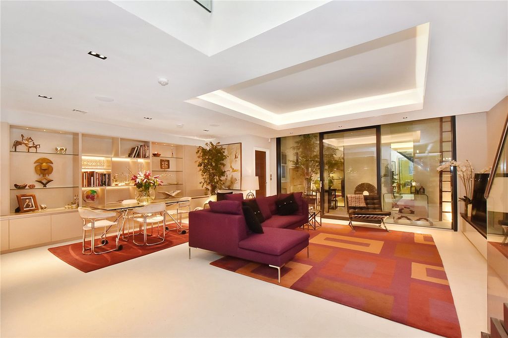 Property photo 2 of 15 Lower Ground Floor