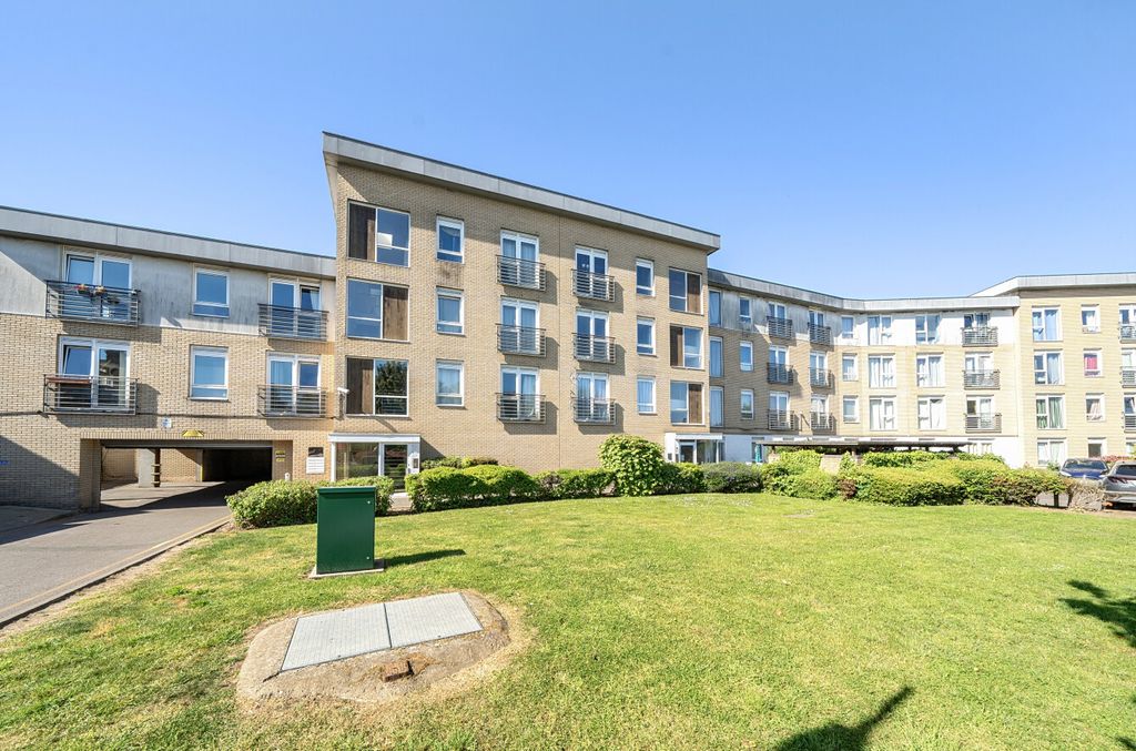Property photo 1 of 11 1454456-3-69F4771...