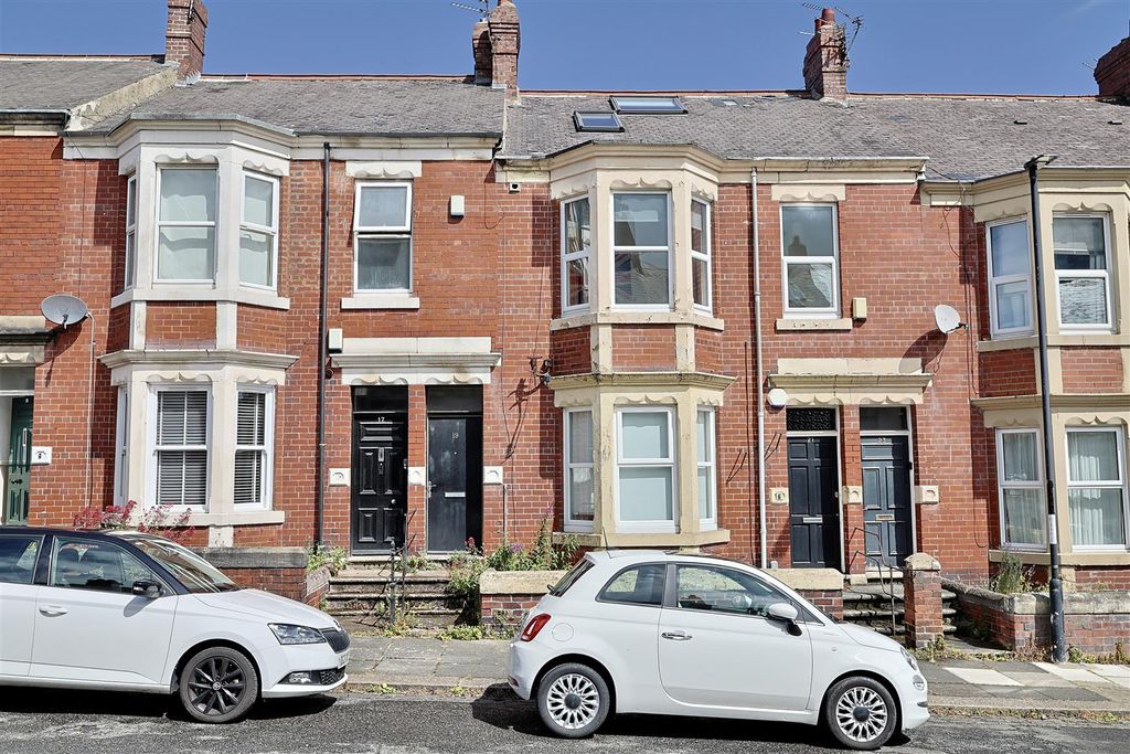 Property photo 1 of 19 A45E7B18-98B2-456B-9D74-8816F83F4Ecc_1_201_A.Jpeg