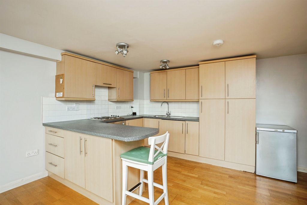Additional image 8 of 1 bed flat for saleSt. Annes Close, Oakham LE15