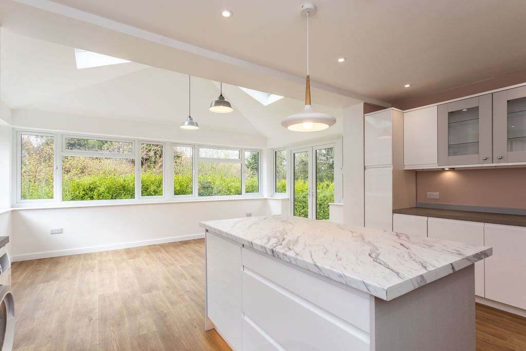 Property photo 3 of 28 Photo 17