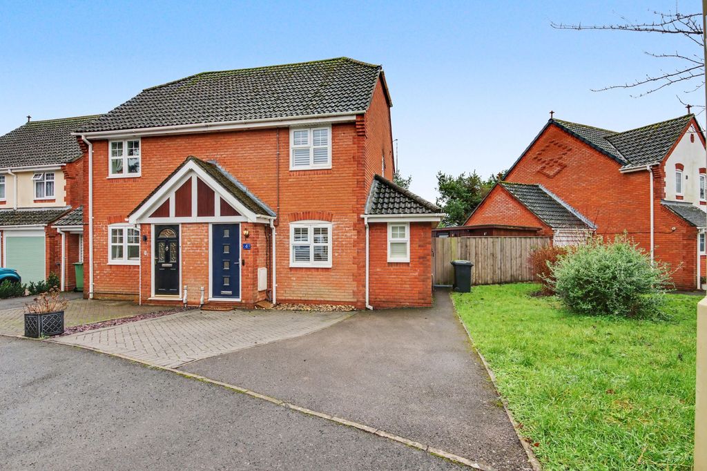 Property photo 1 of 16 Front