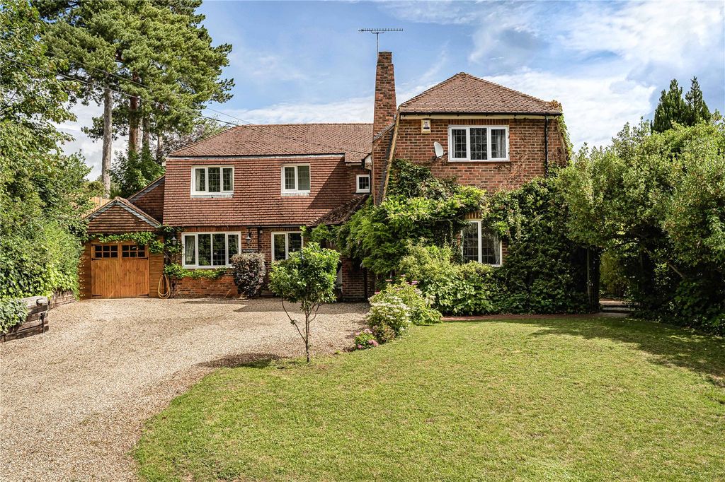 Property photo 1 of 16 Frontage