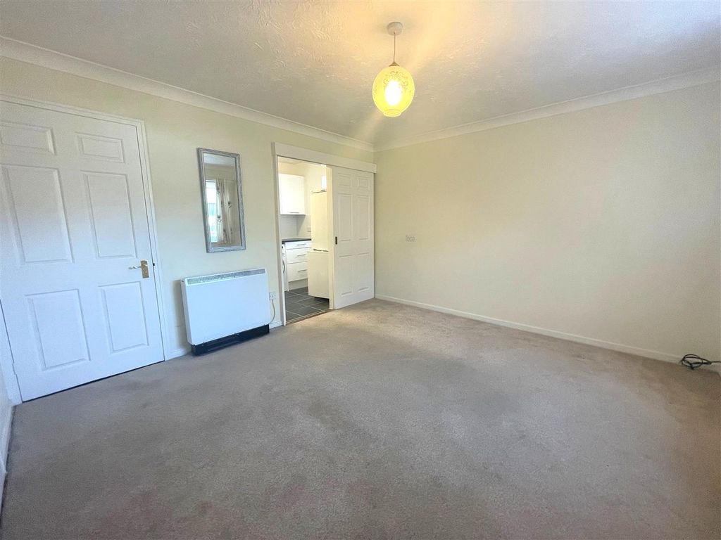 Property photo 2 of 13 9.Jpg