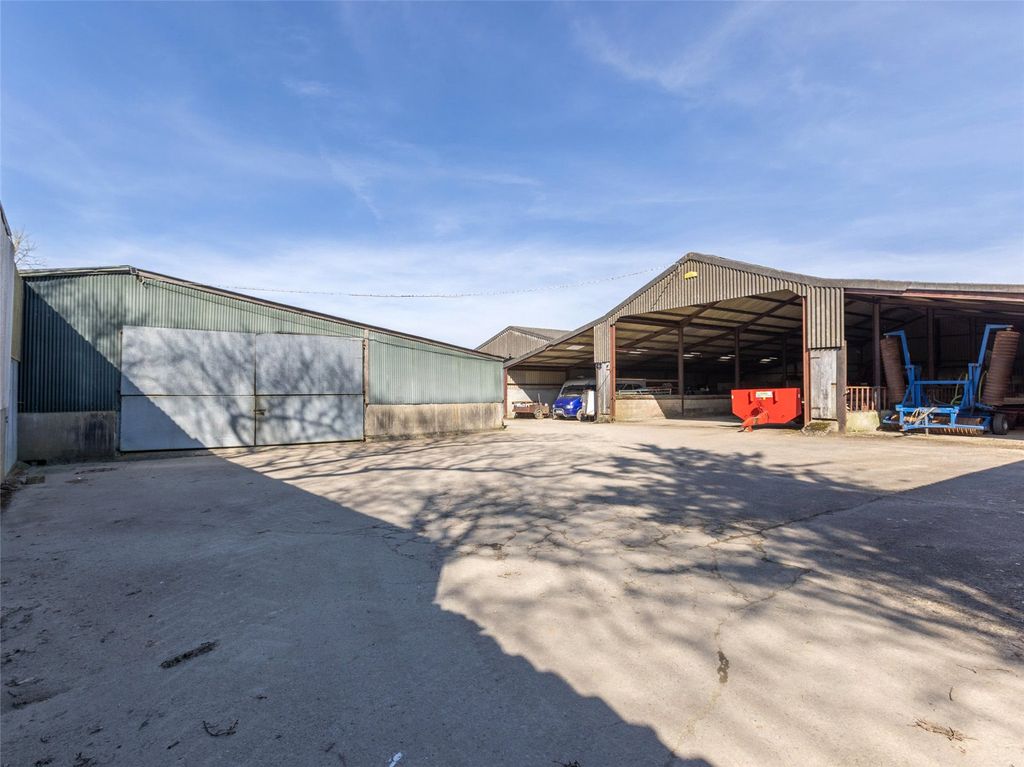 Property photo 3 of 8 Picture No. 07