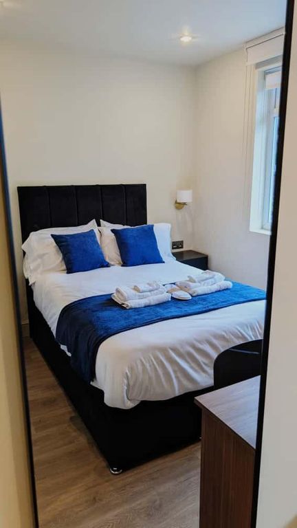 Property photo 1 of 7 Bedroom