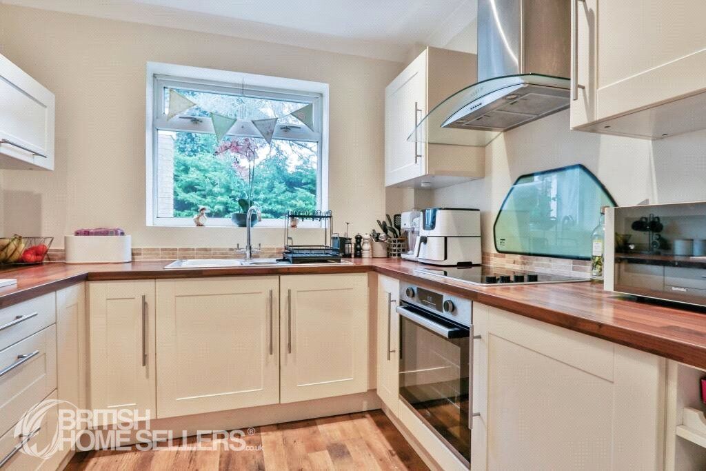 Property photo 2 of 11 Picture No. 10