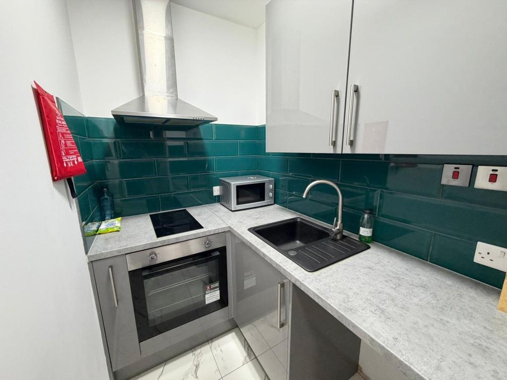 Property photo 3 of 4 E11Feeb2-070d-4d43-Bd5E-49A7A86F2E33.Jpg