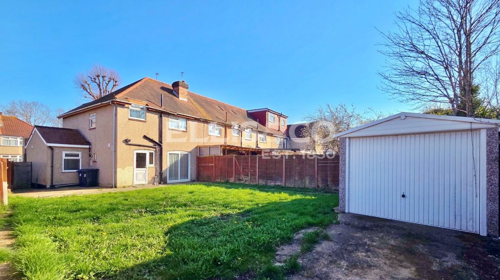 Property photo 2 of 18 Picture No. 30