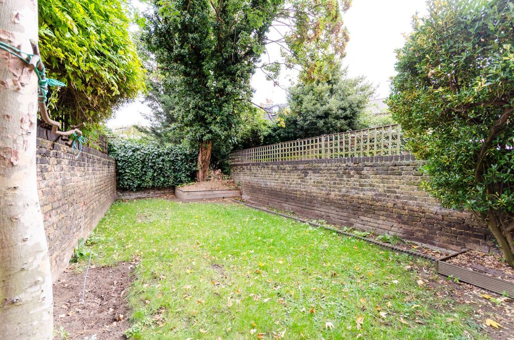 Property photo 3 of 8