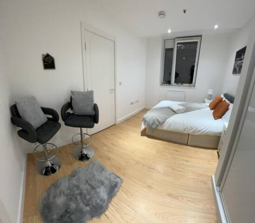 Property photo 2 of 9 Bedroom View 2