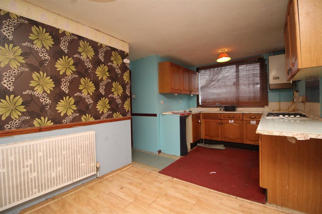 Property photo 2 of 10 Kitchen Diner.Jpg