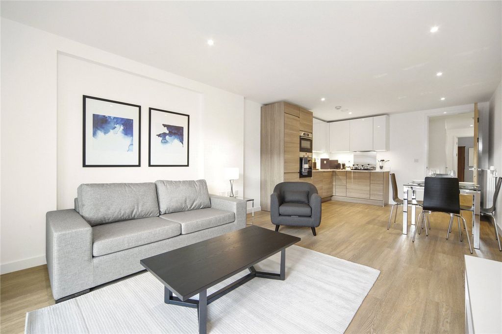 Property photo 3 of 13 Picture No. 11