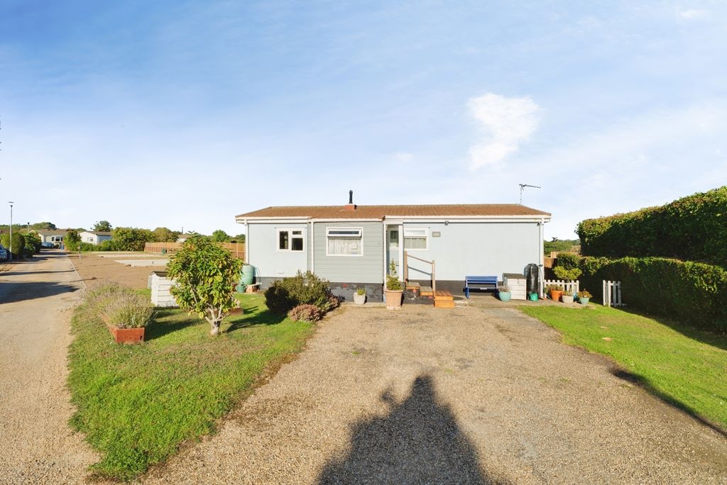 Property photo 1 of 18 Pbox-Img.Jpg
